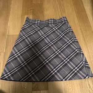 Like new plaid Theory skirt